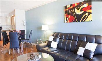 Royal Stays Suites - Blue Jays Way 토론토 외부 사진